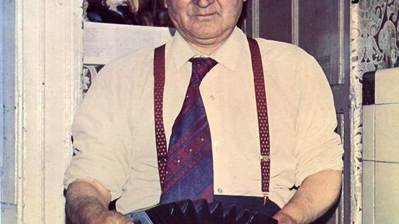 【工程用多层实木地板选购要点解析】